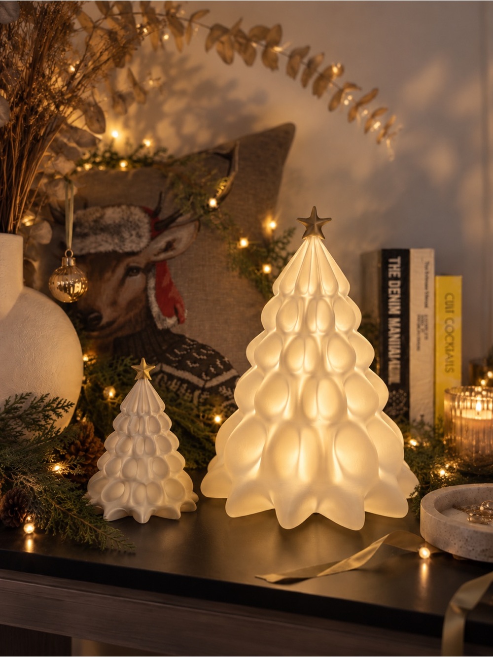 Formae Large Modern Christmas Tree Lamp 🎄 | 3D Printed Holiday Light |